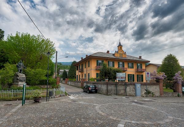 Foresteria Valdese Hotel Torre Pellice Exterior photo